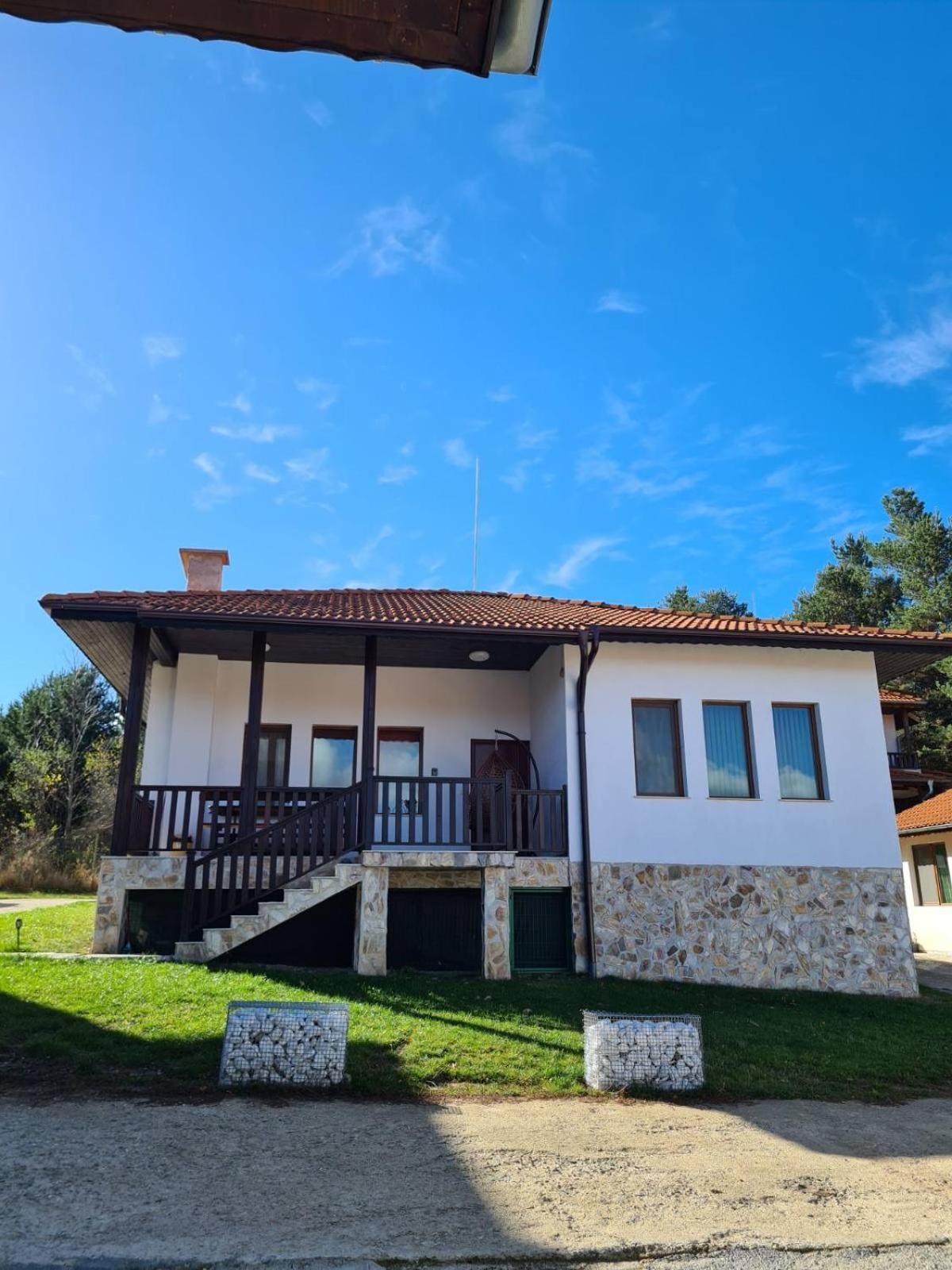 Вила Мариам Villa Mariam Batak Exterior foto